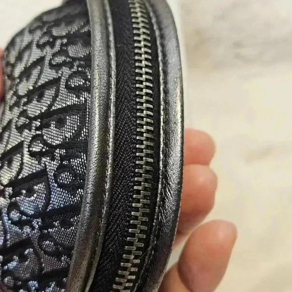 Dior Oblique Jacquard Petite Pouch - Picture 8 of 10